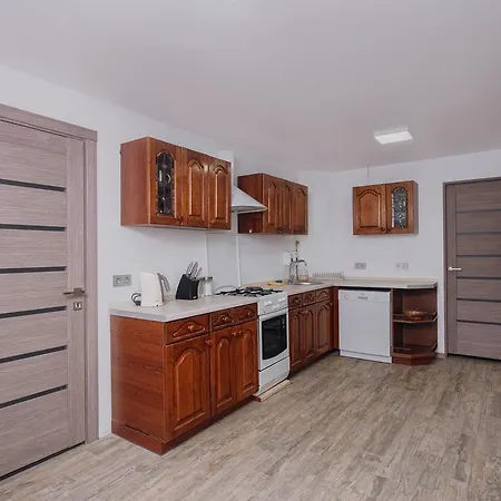 Persona Lux Tatil Evi